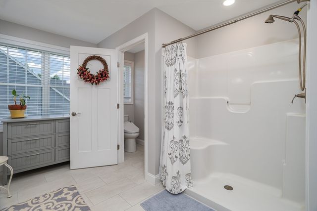 21 Joslin Street, Leominster, MA 01453