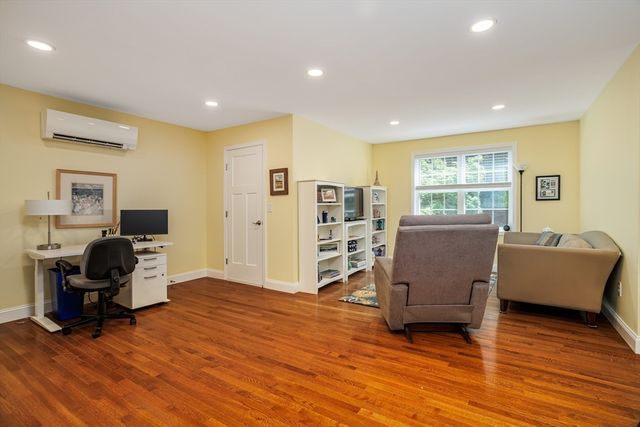 21 Joslin Street, Leominster, MA 01453