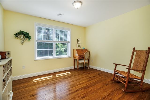 21 Joslin Street, Leominster, MA 01453