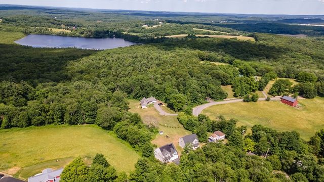 21 Joslin Street, Leominster, MA 01453