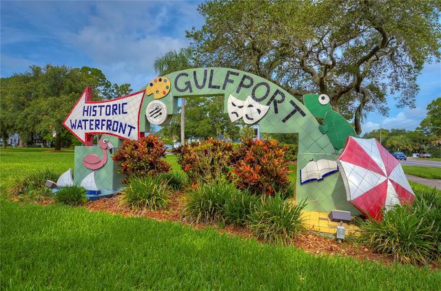 3017 49TH STREET S 10, Gulfport, FL 33707