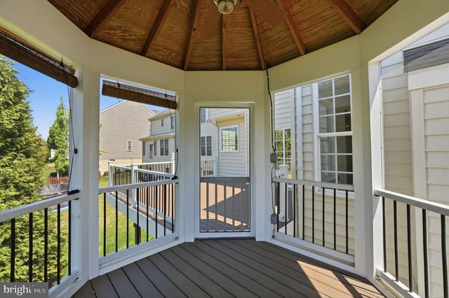 9038 MERLOT CT, Bristow, VA 20136