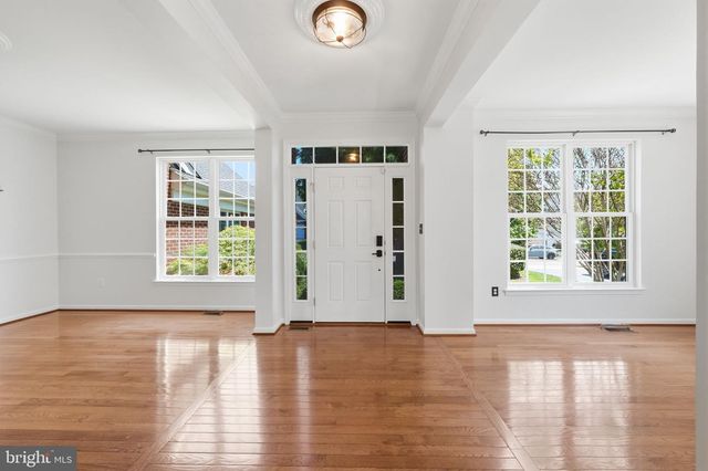 9038 MERLOT CT, Bristow, VA 20136