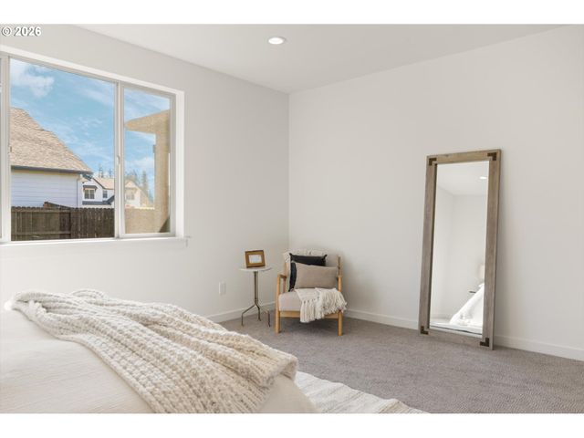 151 E AIREDALE Ave, La Center, WA 98629