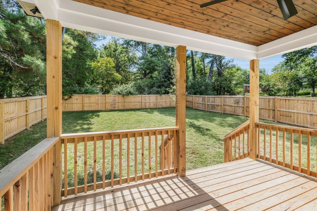 565 McMurray Dr, Nashville, TN 37211