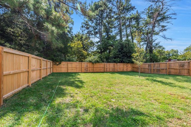 565 McMurray Dr, Nashville, TN 37211