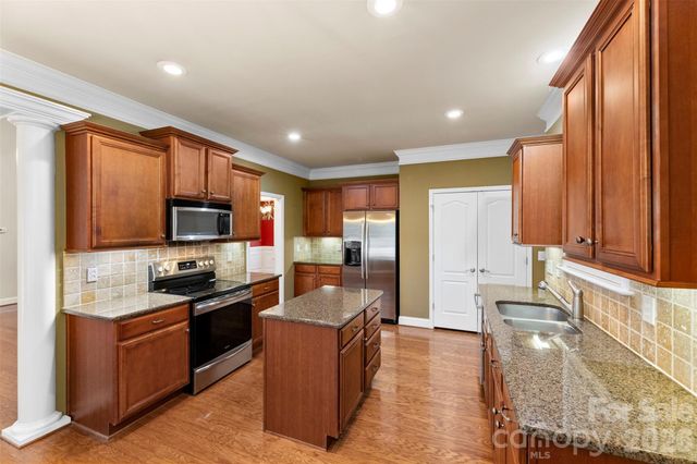 9021 Heather Trace, Gastonia, NC 28056