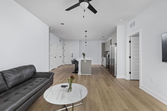 2500 Longview ST 405, Austin, TX 78705