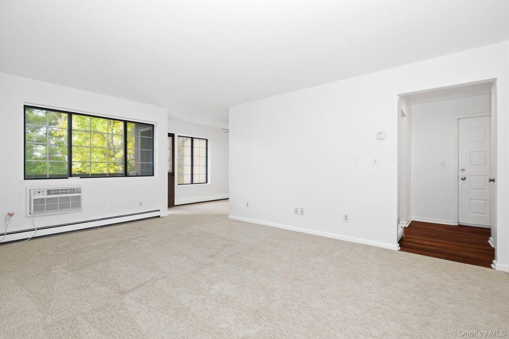 10 Foxwood Circle, Mount Kisco, NY 10549 — photo 5