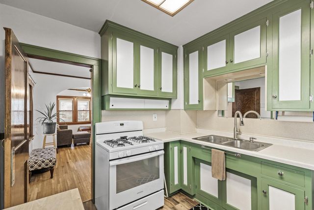 1751 Margaret Street, Saint Paul, MN 55106