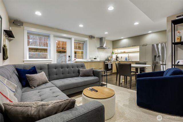 111 NE 63rd Street, Seattle, WA 98115