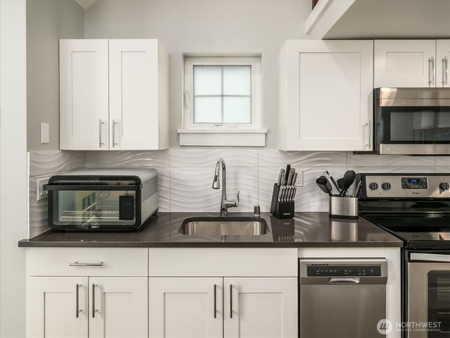 111 NE 63rd Street, Seattle, WA 98115