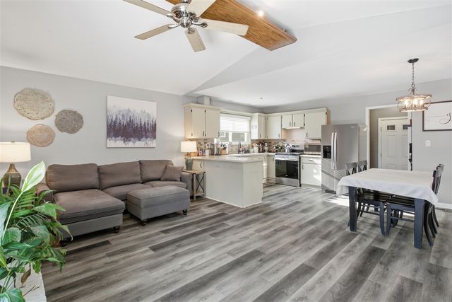 41942 Kentvale Drive, Clinton Township, MI 48038