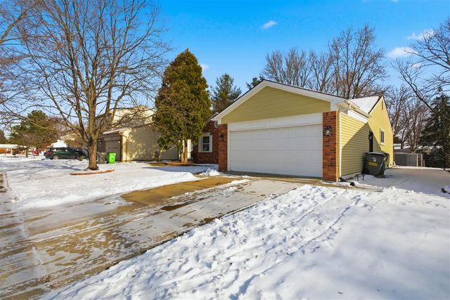 41942 Kentvale Drive, Clinton Township, MI 48038