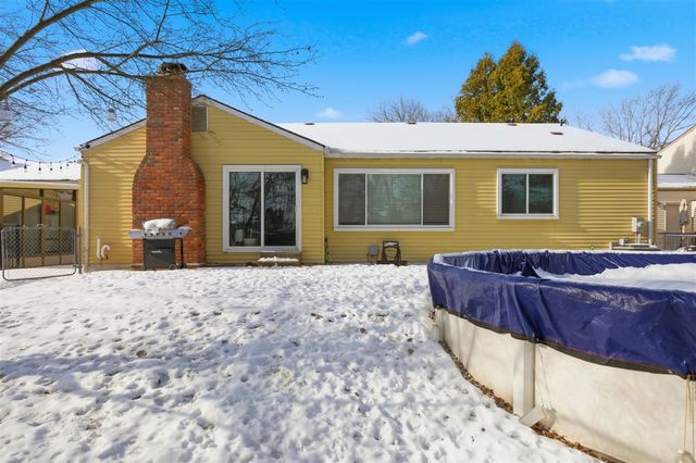 41942 Kentvale Drive, Clinton Township, MI 48038