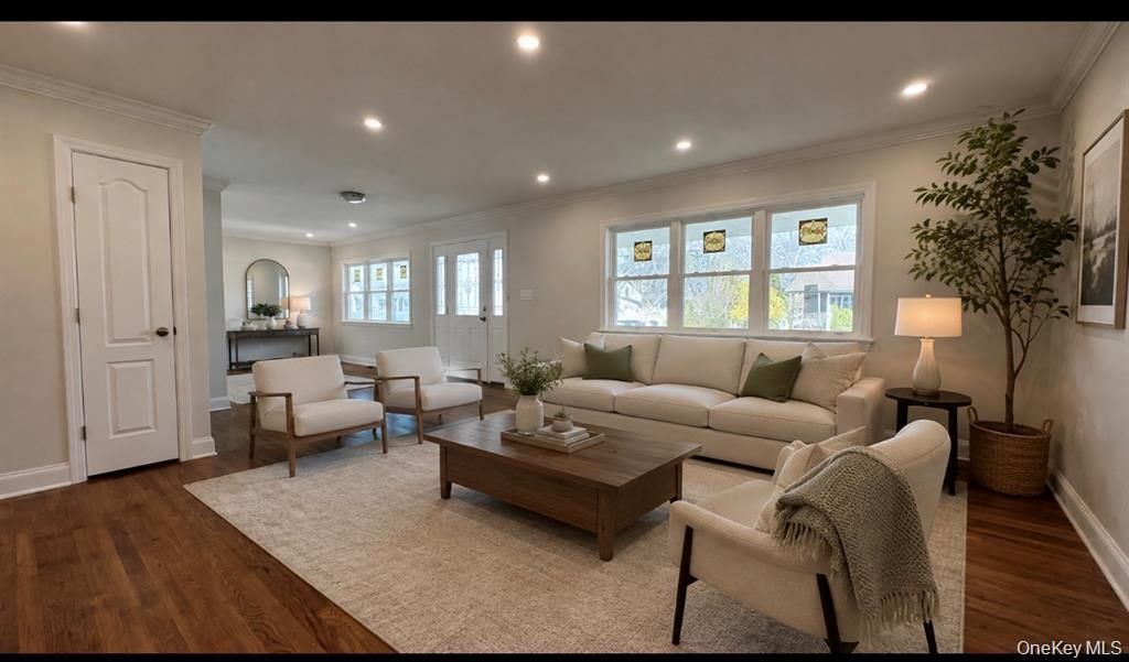 211 4th Avenue, West Babylon, NY 11704 — photo 3