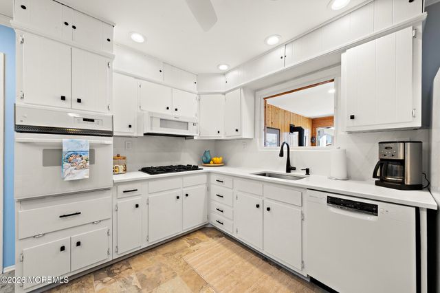 56 Atlantis Boulevard, Little Egg Harbor, NJ 08087