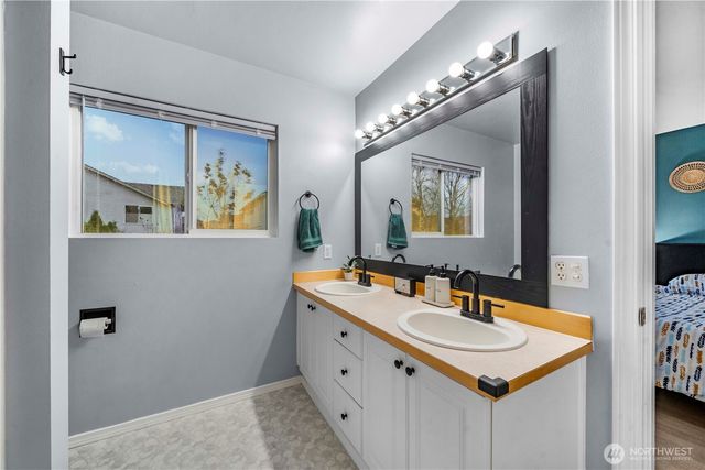 2018 62nd Street SE, Auburn, WA 98092