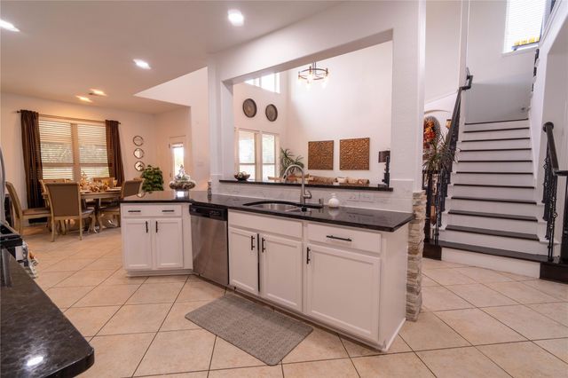 402 Heatherton Hill Drive, Rosenberg, TX 77469