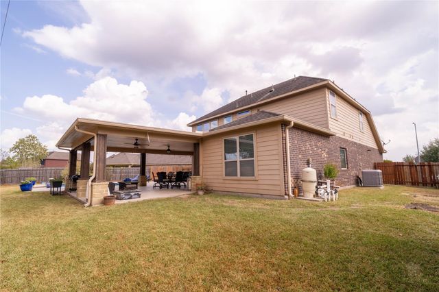 402 Heatherton Hill Drive, Rosenberg, TX 77469