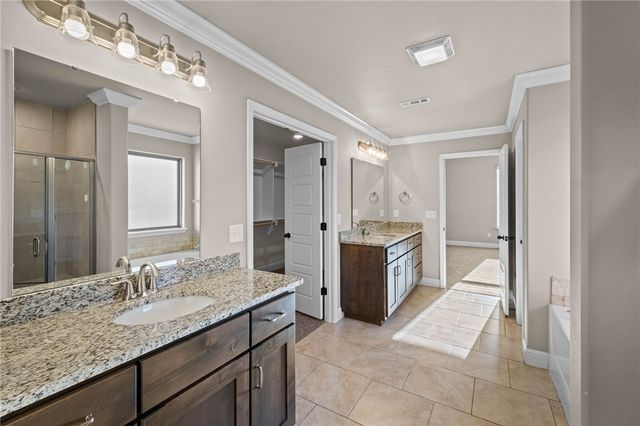 2201 Hay Meadows Street, Springdale, AR 72762