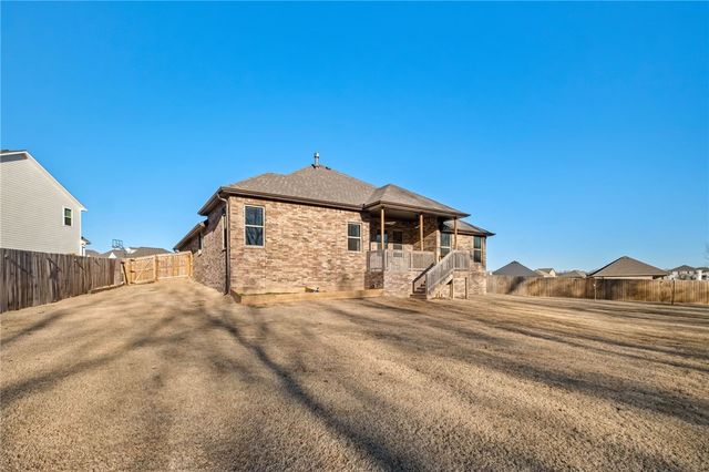 2201 Hay Meadows Street, Springdale, AR 72762