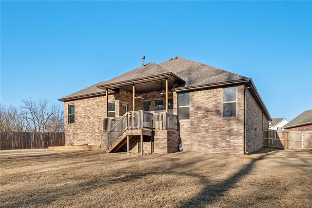 2201 Hay Meadows Street, Springdale, AR 72762
