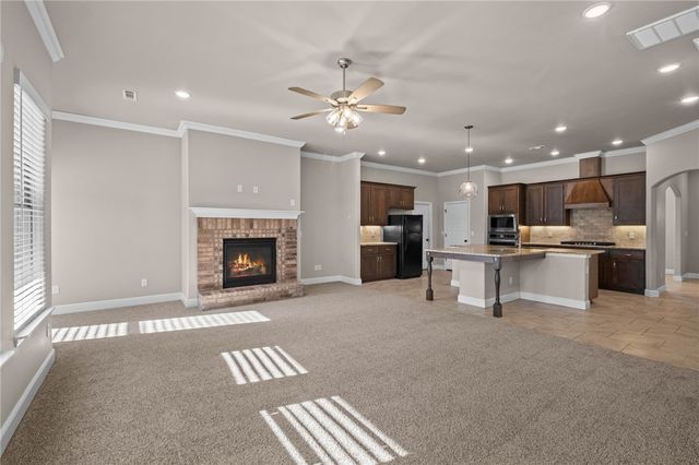 2201 Hay Meadows Street, Springdale, AR 72762