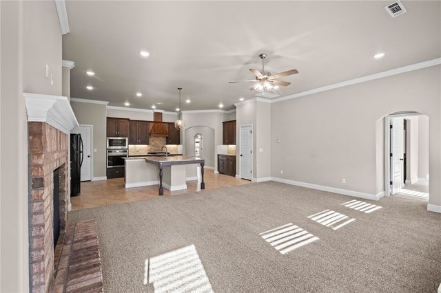 2201 Hay Meadows Street, Springdale, AR 72762