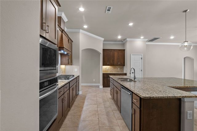 2201 Hay Meadows Street, Springdale, AR 72762