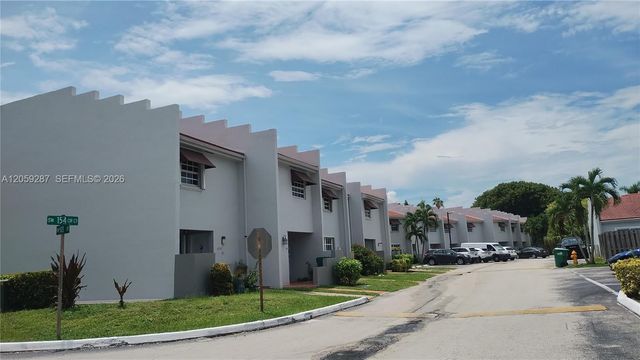 10395 SW 154th Cir Ct 104, Miami, FL 33196