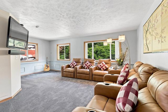 8103 E Elde Dr, Spokane, WA 99212