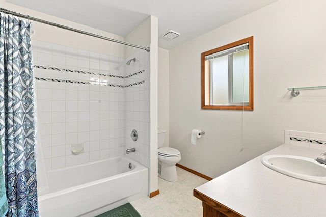 8103 E Elde Dr, Spokane, WA 99212