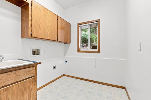 8103 E Elde Dr, Spokane, WA 99212