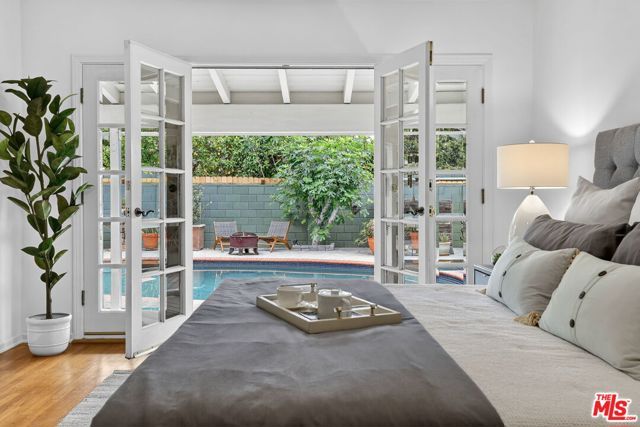 5844 Murietta Avenue, Los Angeles, CA 91401