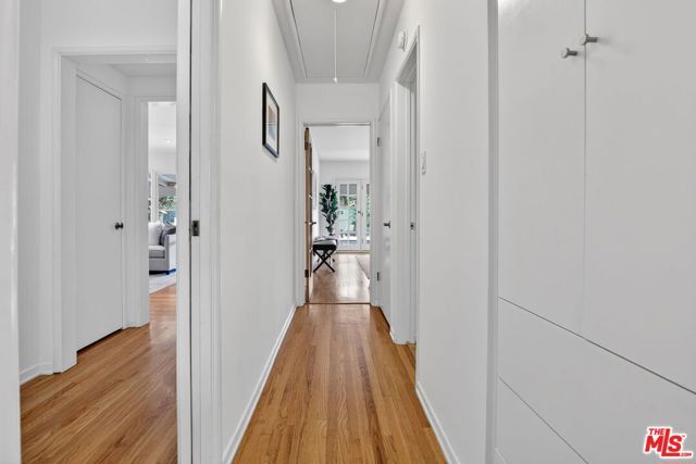 5844 Murietta Avenue, Los Angeles, CA 91401