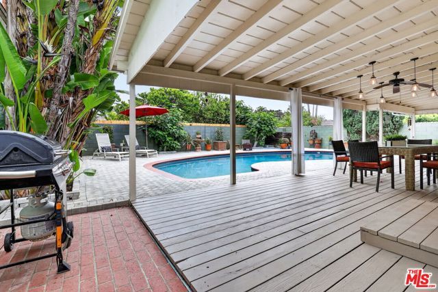 5844 Murietta Avenue, Los Angeles, CA 91401
