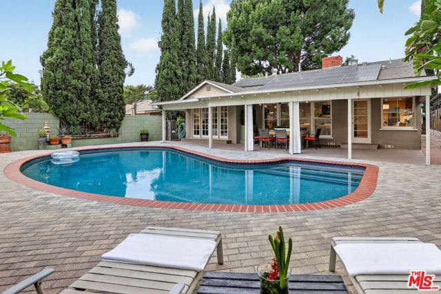 5844 Murietta Avenue, Los Angeles, CA 91401