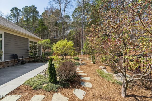 1443 Abbotsford Way, Cary, NC 27519