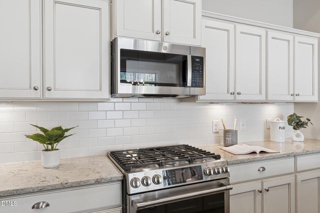 1443 Abbotsford Way, Cary, NC 27519