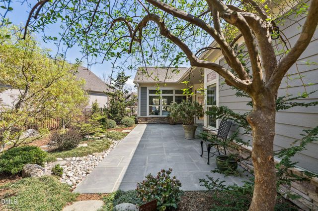 1443 Abbotsford Way, Cary, NC 27519