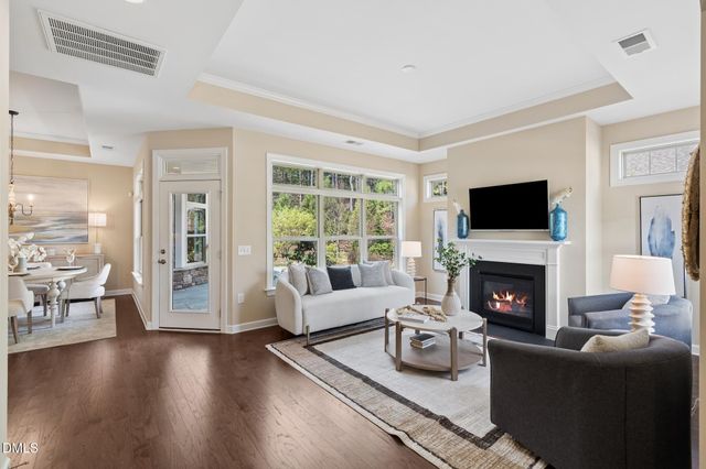 1443 Abbotsford Way, Cary, NC 27519