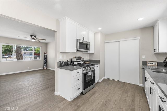 15992 Lawrence Drive, Mojave, CA 93501