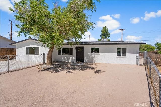 15992 Lawrence Drive, Mojave, CA 93501