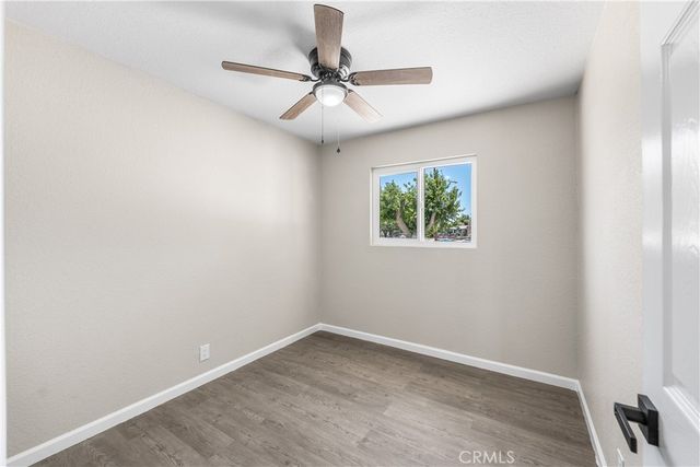 15992 Lawrence Drive, Mojave, CA 93501