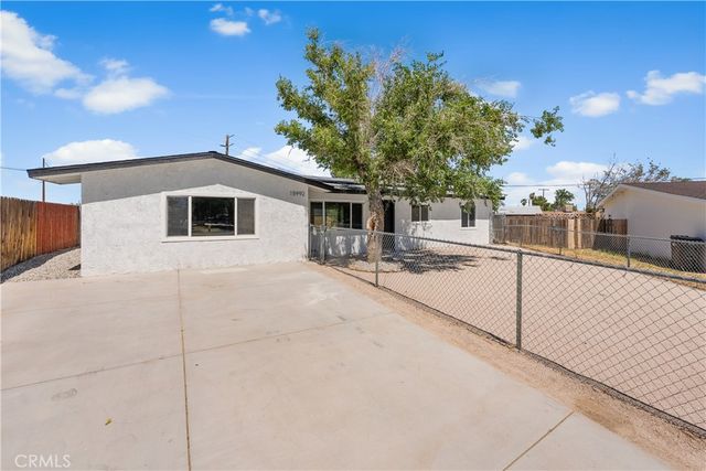 15992 Lawrence Drive, Mojave, CA 93501