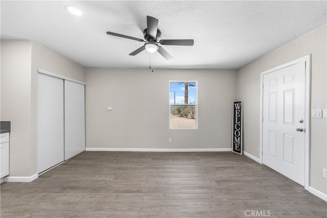 15992 Lawrence Drive, Mojave, CA 93501