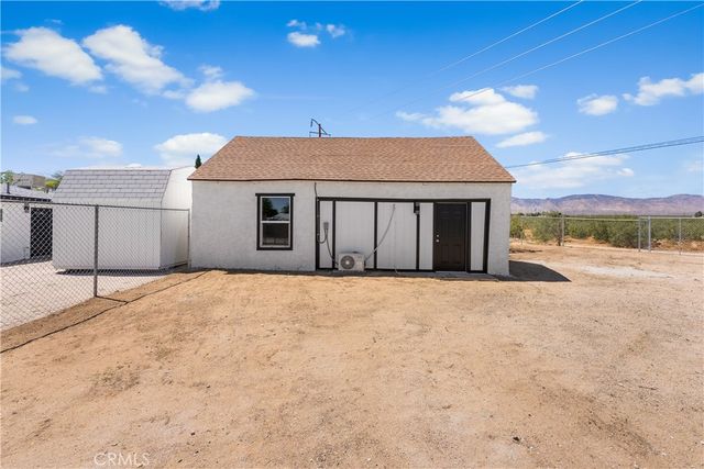 15992 Lawrence Drive, Mojave, CA 93501