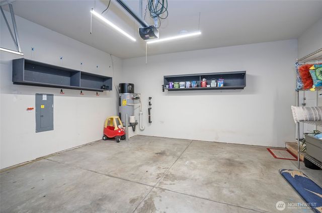 19107 Lipoma Avenue E, Puyallup, WA 98374