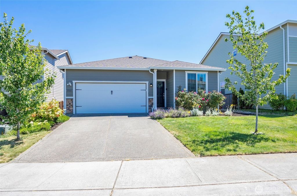 19107 Lipoma Avenue E, Puyallup, WA 98374